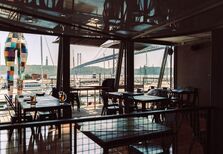 Contra, o restaurante que popularizou de novo as Docas