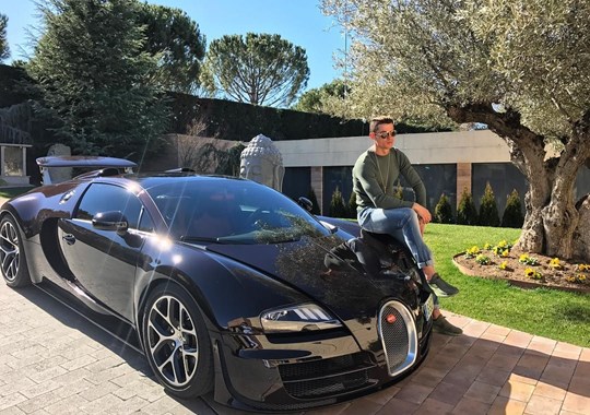 Quem destruiu o Bugatti Veyron de Cristiano Ronaldo?