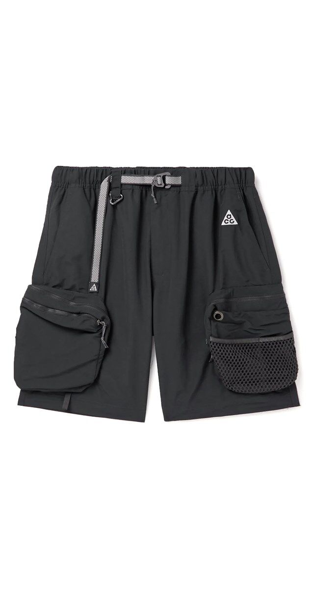 Calções cargo em nylon, € 115, Nike