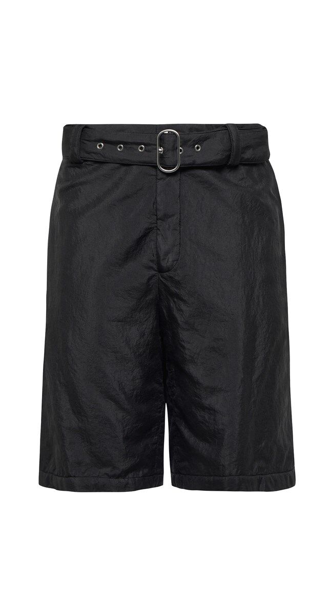 Calções com cinto, € 690, Jil Sander