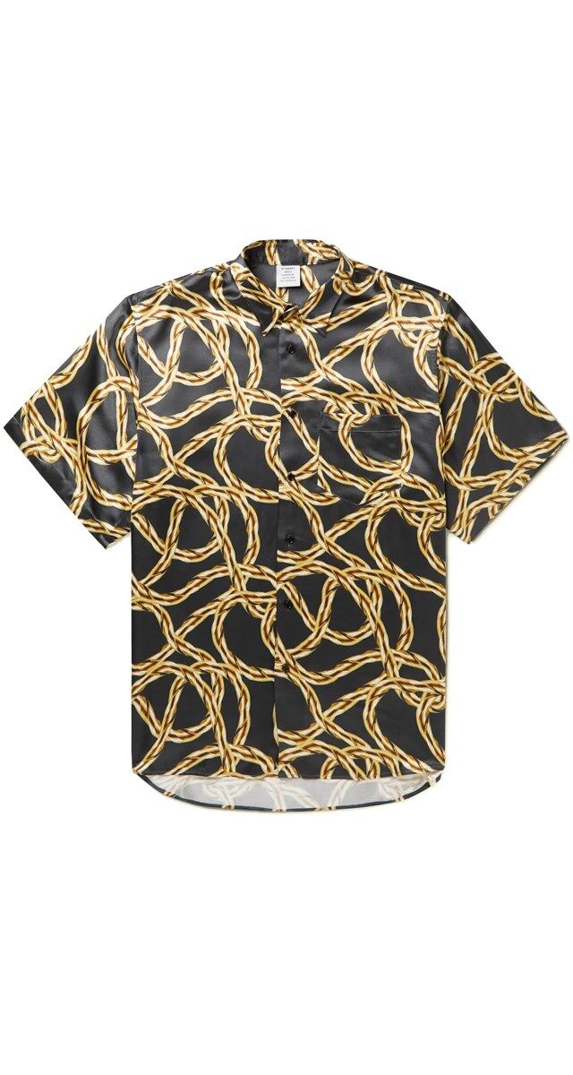 Camisa em cetim estampado, € 780, Vetements