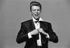 Moonage Daydream: David Bowie narra documentário biográfico