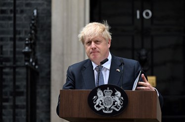 Boris Johnson: a carreira do quebra-regras sempre-em-pé, cuja sorte finalmente se esgotou