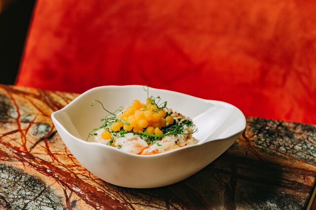 Sapateira com salada russa e maracujá da Madeira