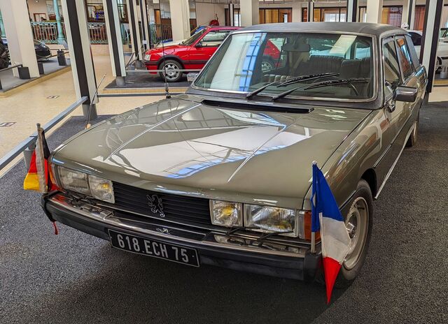 Peugeot 604