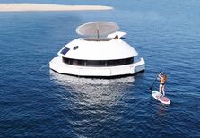 Anthénea, a suíte de luxo que flutua no oceano 