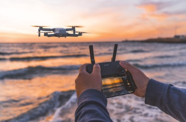De viagem? Não se esqueça destes gadgets 