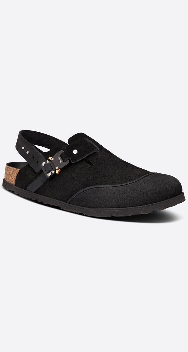 Mules Tokio em feltro de lã, cortiça e borracha, €960, Dior by Birkenstock em Dior.com