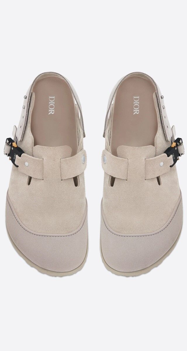 Mules Tokio em feltro de lã, cortiça e borracha, €960, Dior by Birkenstock em Dior.com