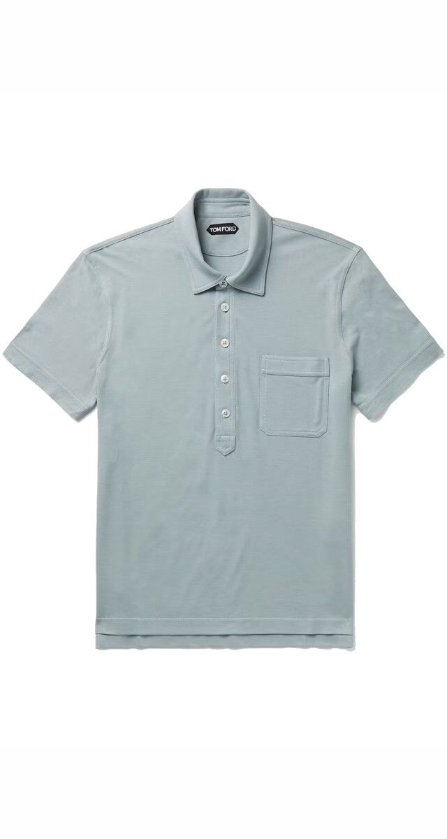 Polo em malha piquet de seda, €370, Tom Ford