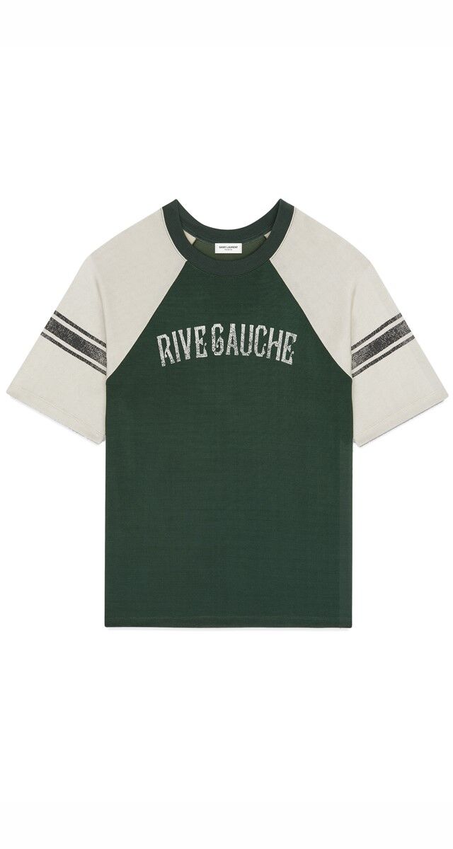T-shirt raglan em algodão estampado, €450, Saint Laurent