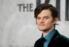 Robert Aramayo, o homem mais bem vestido de 'O Senhor dos Anéis: Os Anéis do Poder' 