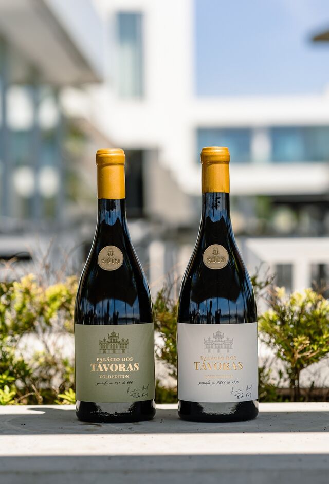 Palácio dos Távoras Gold Edition 2019 Branco e Tinto. Um par de sucesso