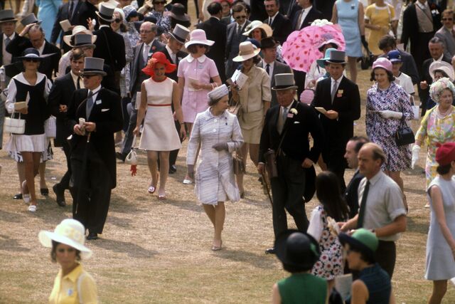 Isabel II e o duque de Norfolk no Royal Ascot em 1970