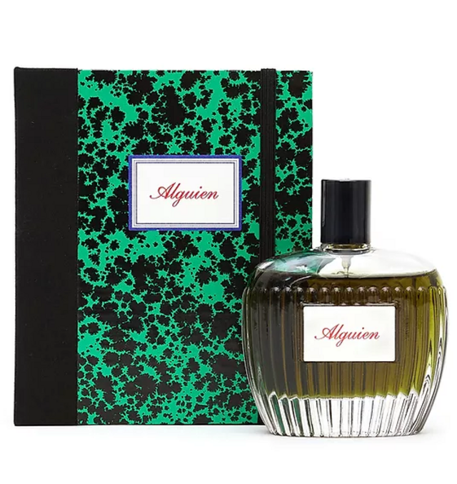Alguién Eau de Parfum, edição limitada de 550 unidades.
