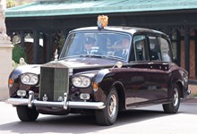 O carro mais especial da coleção vintage herdada pelo rei Carlos III