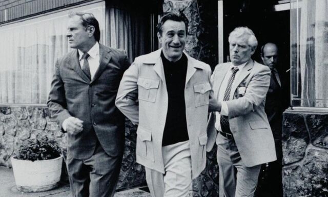 A família da máfia ítalo-americana, Luchese, foi retratada no filme Tudo Bons Rapazes (1990)