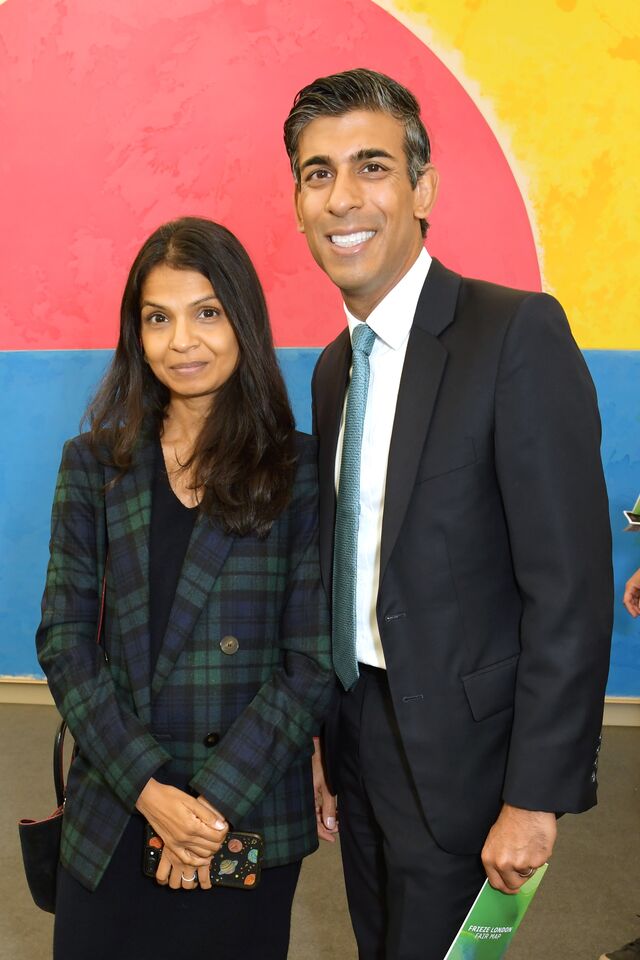 Akshata Murthy e Rishi Sunak na Feira de Arte Frieze 2022 em Londres