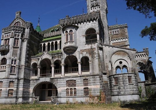 Histórias fascinantes de edifícios abandonados em Portugal