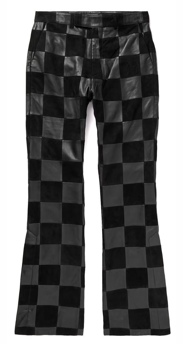 Calças em pele, €3390, Amiri.