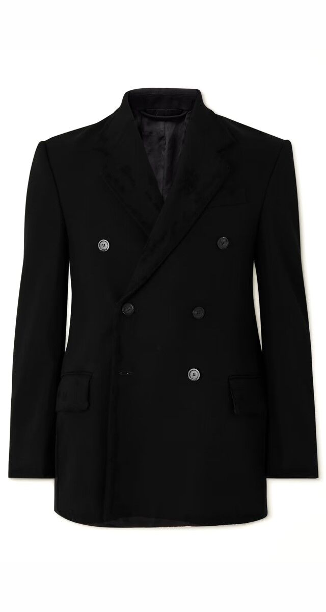 Blazer em lã, €2300, Balenciaga.