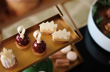 Um chá no Ritz (como dita a tradição)