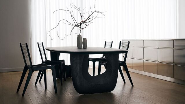 Savini Table, versão mesa de jantar.