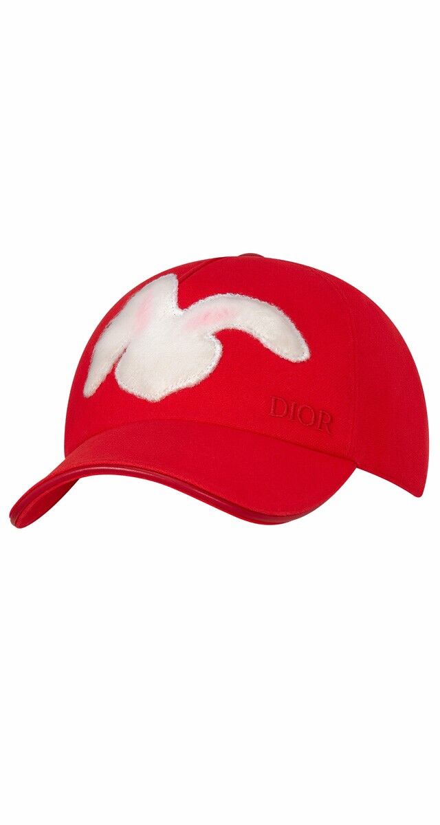 Boné em algodão bordado coleção Lunar New Year Dior by ERL, €500, Dior Homme.