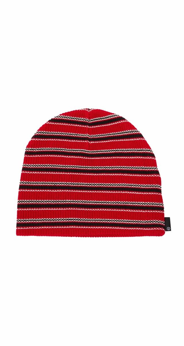 Gorro em malha, €180, Undercover.