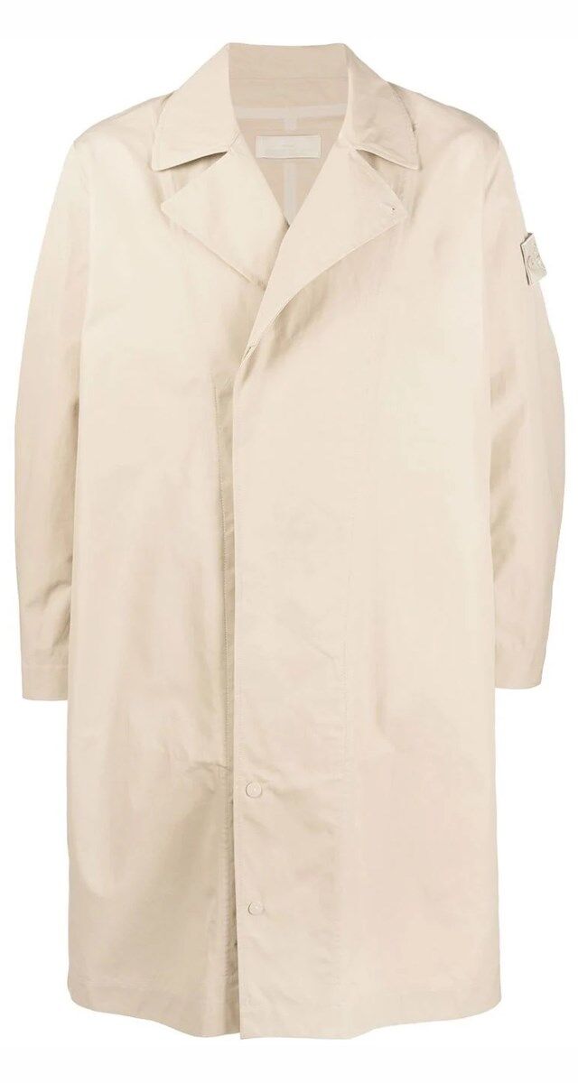 Gabardine em algodão, €1205, Stone Island.