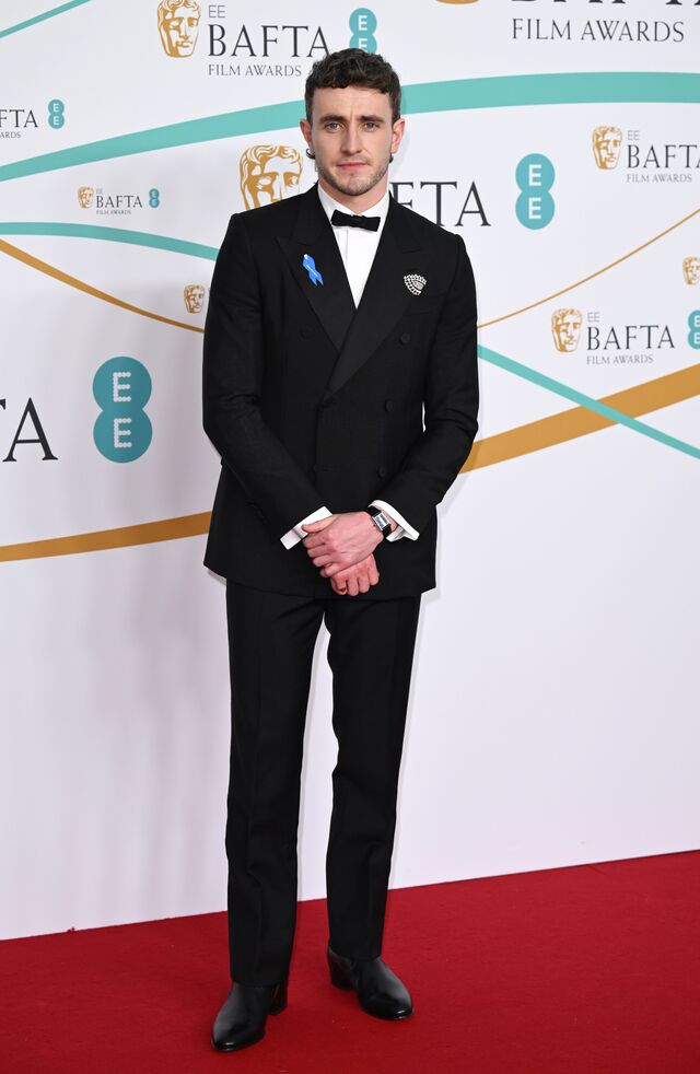 Paul Mescal com smoking Gucci.