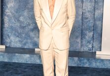 Shirtless. É mesmo uma das tendências desta estação