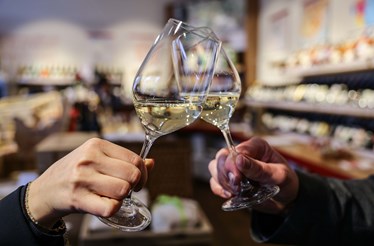 6 vinhos para festejar entre pais e filhos