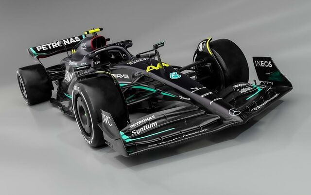 Mercedes W14.