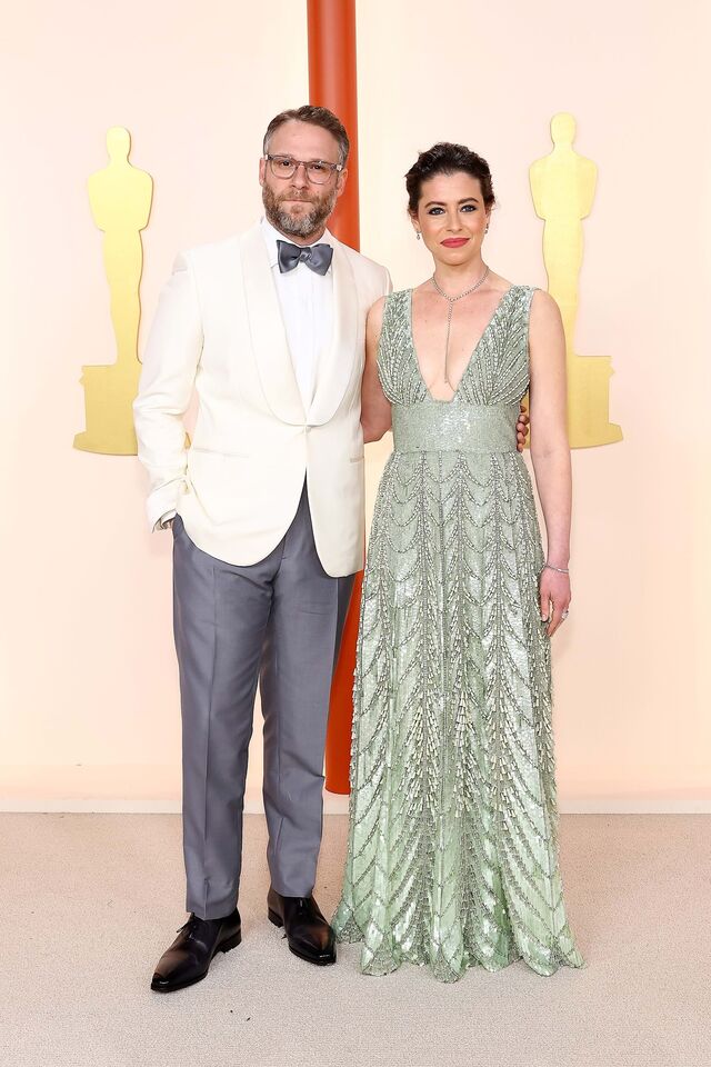 Casaco Branco: Seth Rogen em Brioni com Lauren Miller.