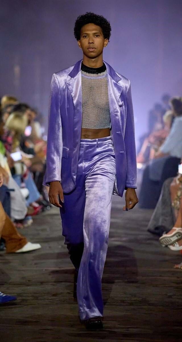 2. Camisolas e camisas curtas: Marni.