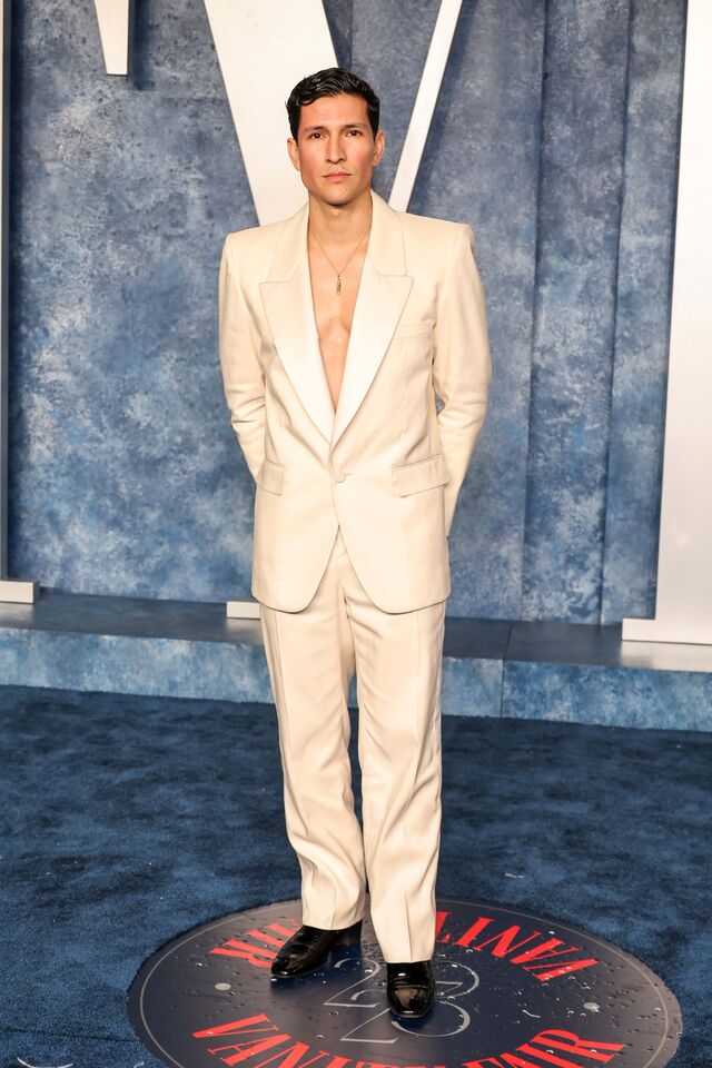 Danny Ramirez na festa dos Óscares, da revista Vanity Fair, a 12 de março.