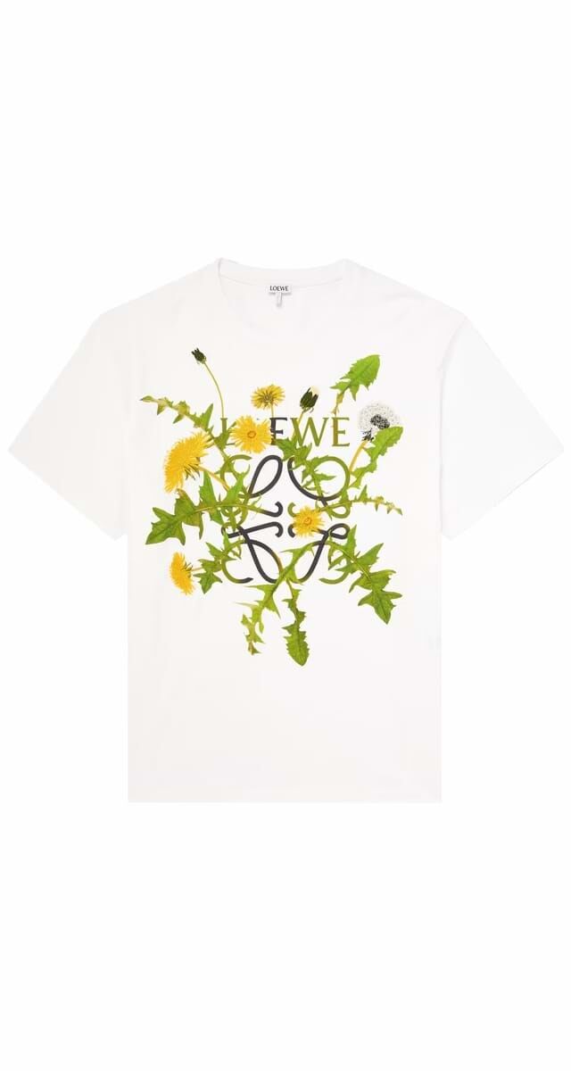 T-shirt em algodão estampado, €380, Loewe.