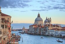 Vai viajar? Estas 4 cidades europeias estreiam-se nas taxas de turismo (e algumas aumentam-nas)