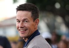 A rotina intensiva de Mark Wahlberg que o faz acordar às 3h30 da manhã