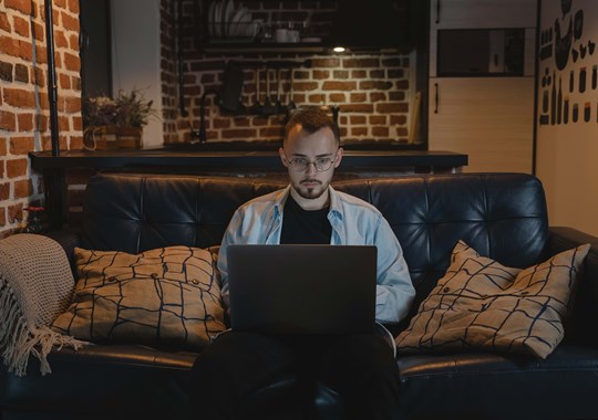 Teletrabalho e a pressão para se ser produtivo. A paranóia da produtividade é real?