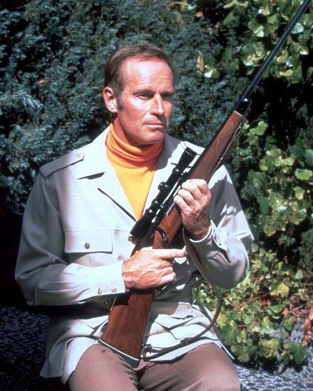 Charlton Heston no famoso papel de Robert Neville no clássico de ficção científica A Última Esperança da Terra, de Boris Sagal para a Warner Brothers, 1971.