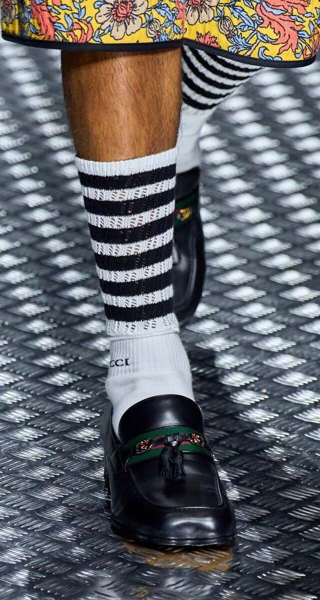 Mocassins: Gucci.