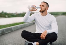 A água é a bebida mais hidratante que ingerimos?