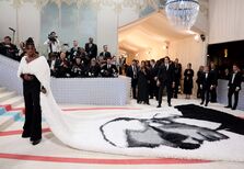 Celebrar Karl Lagerfeld. Os melhores looks masculinos da Met Gala