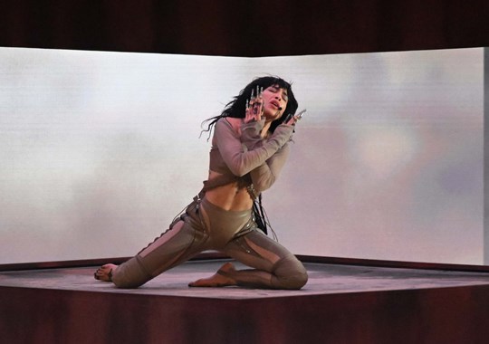Isto Lembra-me Uma História: Este é o Festival da Eurovisão: entre a modernidade e a tradição 