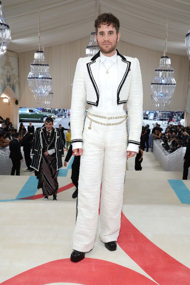 Ben Platt em Wiederhoeft costumizado.