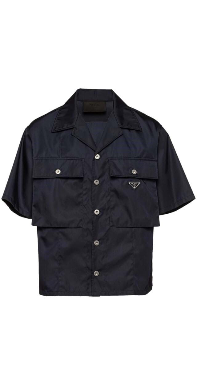 Camisa em re-nylon, €1250, Prada.