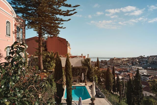O novo restaurante do Torel Palace Lisboa preenche todos os requisitos de um serão bem passado à mesa: comida tradicional portuguesa com um toque de modernidade e uma vista panorâmica da cidade lisboeta.