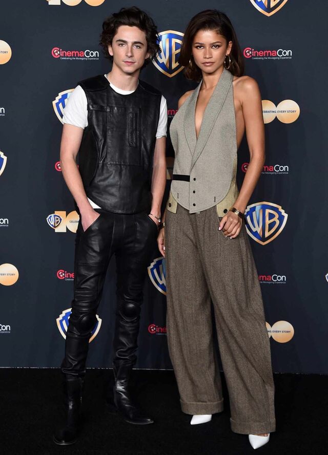 Timothée Chalamet em CinemaCon, em Las Vegas, ao lado de Zendaya.